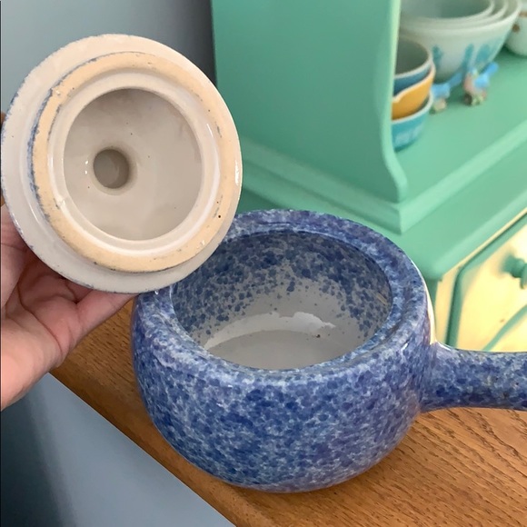 Vintage Blue Spatterware Bean Soup Pot, Vintage Blue Stoneware Crock Pottery - Picture 5 of 8